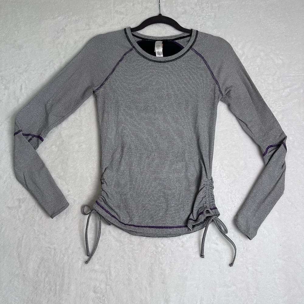 Lucy Womens XS Top Athletic Long Sleeve‎ Stretch Gray Back Detail Thumb Holes